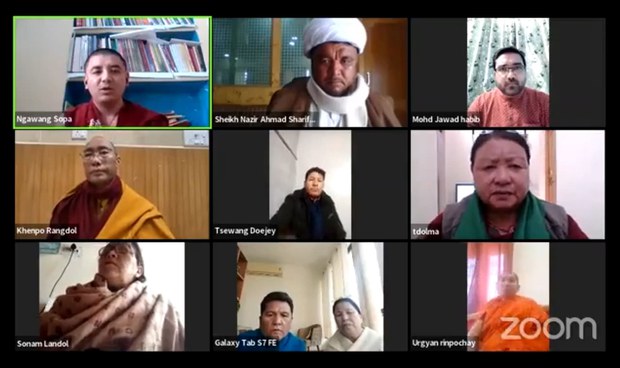 ༧གོང་ས་༧སྐྱབས་མགོན་ཆེན་པོ་མཆོག་གི་ཐུགས་དགོངས་ལམ་སྟོན་ལྟར་ཆོས་ལུགས་ནང་ཁུལ་མཐུན་སྒྲིལ་གོང་སྤེལ་གཏོང་ཐབས་ཐད་བགྲོ་གླེང་གནང་ཡོད་པ། ༧གོང་ས་༧སྐྱབས་མགོན་ཆེན་པོ་མཆོག་གི་ཐུགས་དགོངས་ལམ་སྟོན་ལྟར་ཆོས་ལུགས་ནང་ཁུལ་མཐུན་སྒྲིལ་གོང་སྤེལ་གཏོང་ཐབས་ཐད་བགྲོ་གླེང་གནང་ཡོད་པ།