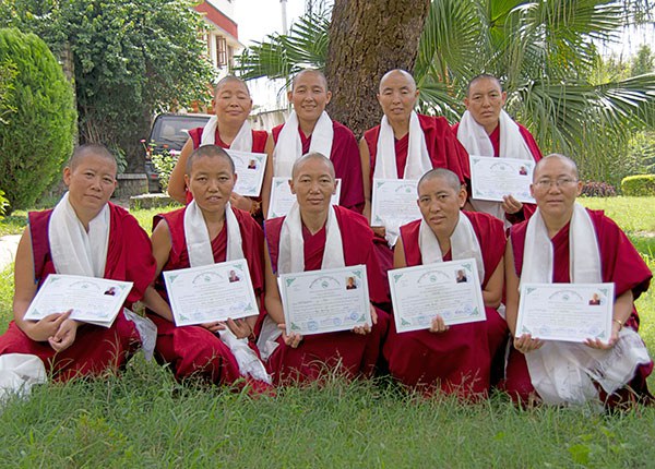 དགེ་གཤེས་མའི་ཕྱག་ཁྱེར་གནང་གཏན་འཁེལ་བ། དགེ་གཤེས་མའི་ཕྱག་ཁྱེར་གནང་གཏན་འཁེལ་བ།