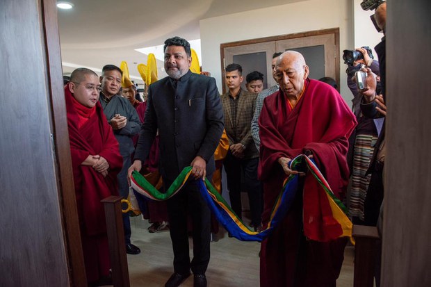 ྋགོང་ས་ཏཱ་ལའི་བླ་མ་དཔེ་མཛོད་དང་ཡིག་ཚགས་ཁང་གི་གཟེངས་རྟགས་སྒྲིག་གཤོམ་ཁང་དབུ་འབྱེད་གནང་ཡོད་པ། ྋགོང་ས་ཏཱ་ལའི་བླ་མ་དཔེ་མཛོད་དང་ཡིག་ཚགས་ཁང་གི་གཟེངས་རྟགས་སྒྲིག་གཤོམ་ཁང་དབུ་འབྱེད་གནང་ཡོད་པ།
