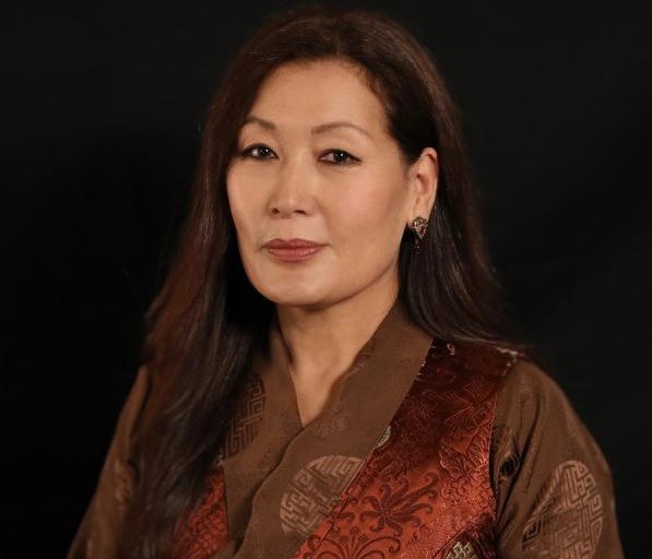ས་མཐོ་ཚེ་རིང་དབང་མོ་ལགས་སུ་རྒྱབ་སྐྱོར་དང་གཟེངས་བསྟོད་བྱ་དགའ་གནང་ཡོད་པ། ས་མཐོ་ཚེ་རིང་དབང་མོ་ལགས་སུ་རྒྱབ་སྐྱོར་དང་གཟེངས་བསྟོད་བྱ་དགའ་གནང་ཡོད་པ།