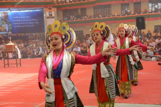 བོད་ཀྱི་ལྷ་མོའི་འཁྲབ་གཞུང་གི་ངོ་སྤྲོད།