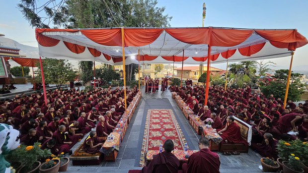 འཇང་དགུན་ཆོས་ཆེན་མོ་ཐེངས་༡༤པ།