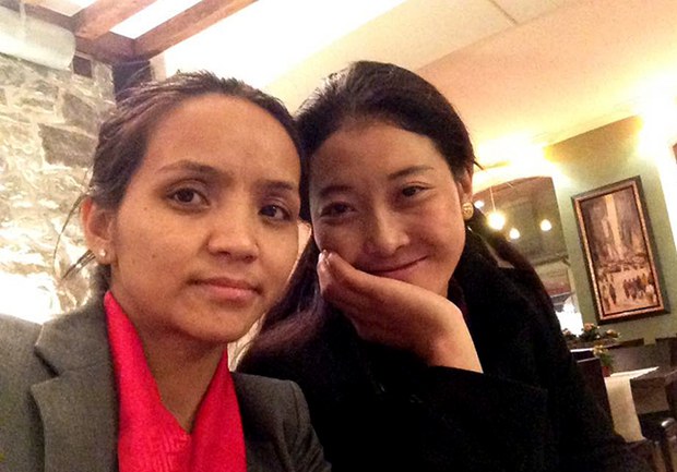 སྐལ་ལྡན་མཚོ་མོ་ལགས་སུ་ཡོ་རོབ་སྐོར་བསྐྱོད་སྐོར་བཅར་འདྲི། སྐལ་ལྡན་མཚོ་མོ་ལགས་སུ་ཡོ་རོབ་སྐོར་བསྐྱོད་སྐོར་བཅར་འདྲི།