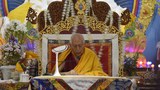 སློབ་དཔོན་ཟམ་གདོང་རིན་པོ་ཆེ་ཡིས་དད་ལྡན་ཆོས་ཞུ་བར་སྤྱོད་འཇུག་གི་བཀའ་ཆོས་གནང་བཞིན་པ།