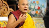 ཀརྨ་པ་མཆོག་ནས་ལྡི་ལི་གཙུག་ལག་སློབ་གྲྭའི་ནང་བཀའ་སློབ།