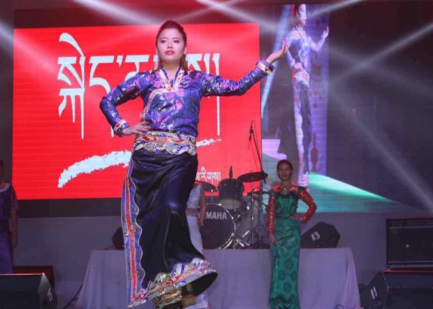 སྐེད་རགས་ཞེས་པའི་བོད་པའི་གྱོན་ཆས་བཟོ་ཚོང་ཁང༌། སྐེད་རགས་ཞེས་པའི་བོད་པའི་གྱོན་ཆས་བཟོ་ཚོང་ཁང༌།