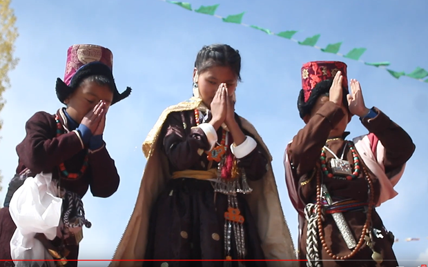 རྒྱ་གར་གྱི་རྩ་ཁྲིམས་ནང་བྷོ་ཊི་སྐད་ཡིག་འཇོག་དགོས་པའི་དགོས་འདུན།