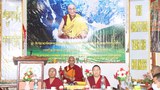 ལ་དྭགས་དང་ཧི་མ་ལ་ཡའི་རི་རྒྱུད་ཀྱི་མི་མང་ནས་བཀའ་དྲིན་རྗེས་དྲན་ཞུས་པ།