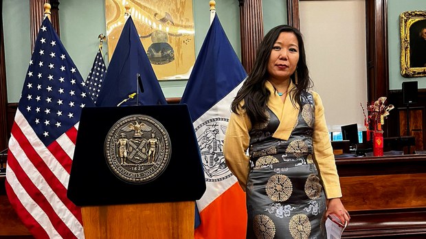 བོད་མིའི་སྤྱི་ཚོགས་ཁྲོད་བུད་མེད་རྣམས་མཐོ་རིམ་འགོ་ཁྲིད་ཀྱི་གོ་གནས་སུ་མི་སླེབས་པའི་དཀའ་ངལ་དང་འགོག་རྐྱེན།