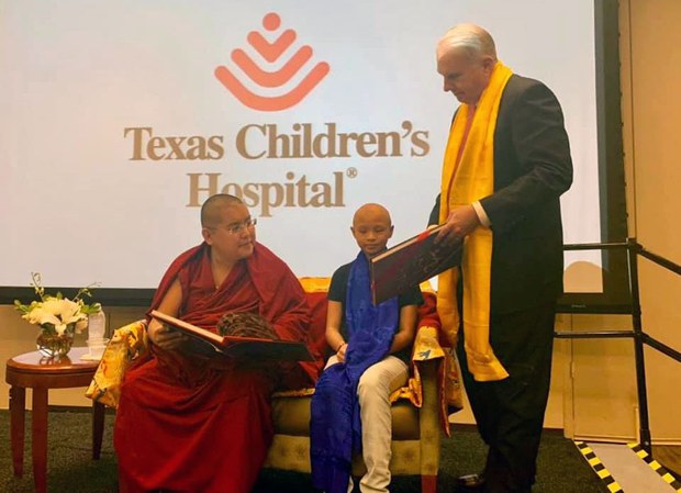 ༧སྐྱབས་རྗེ་ཡོངས་འཛིན་གླིང་མཆོག་སྤྲུལ་རིན་པོ་ཆེའི་མཛད་འཕྲིན། ༧སྐྱབས་རྗེ་ཡོངས་འཛིན་གླིང་མཆོག་སྤྲུལ་རིན་པོ་ཆེའི་མཛད་འཕྲིན།