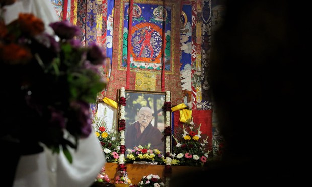 ༸སྐྱབས་རྗེ་ཀླུ་ལྡིང་མཁན་ཆེན་དགོངས་རྫོགས་ཀྱི་ཞག་༤༩འཁོར་བ།