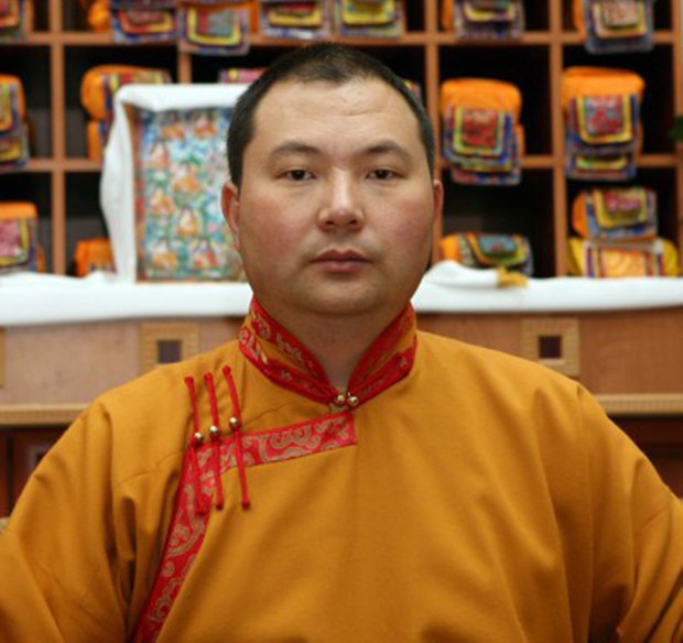 ཏེ་ལོ་རིན་པོ་ཆེ་དོན་གཅོད་དུ་བསྐོ་བཞག་ཐད་བསམ་ཚུལ་འདྲ་མིན་ཡོད་པ། ཏེ་ལོ་རིན་པོ་ཆེ་དོན་གཅོད་དུ་བསྐོ་བཞག་ཐད་བསམ་ཚུལ་འདྲ་མིན་ཡོད་པ།
