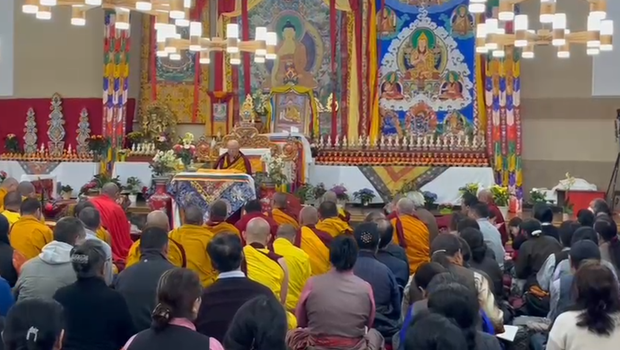 སྐུའི་གོ་སྟོན་དང་བསྟུན་སྨོན་ལམ་ཆེན་མོ་དང་སྨན་བཅོས་རོགས་རམ།