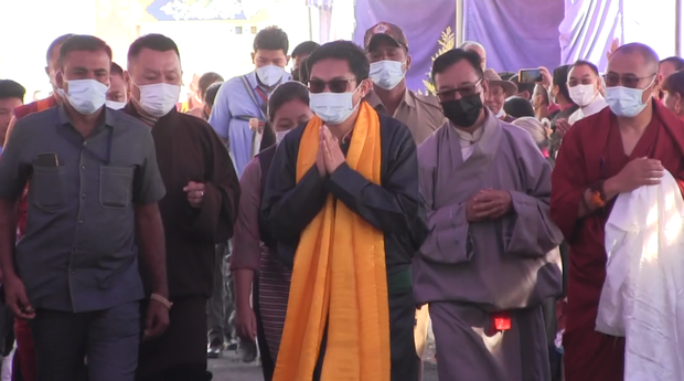 ཧི་མ་ལ་ཡ་རི་རྒྱུད་ཁུལ་གྱི་མི་རིགས་རྣམས་ལ་ནང་ཆོས་སློབ་གཉེར་བྱ་རྒྱུའི་གོ་སྐབས།