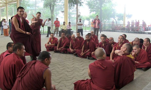 མཚན་ཉིད་གྲྭ་ཚང་དང་རྣམ་རྒྱལ་གྲྭ་ཚང་གི་ཚད་མའི་དབྱར་ཆོས་ཐོག་མ། མཚན་ཉིད་གྲྭ་ཚང་དང་རྣམ་རྒྱལ་གྲྭ་ཚང་གི་ཚད་མའི་དབྱར་ཆོས་ཐོག་མ།
