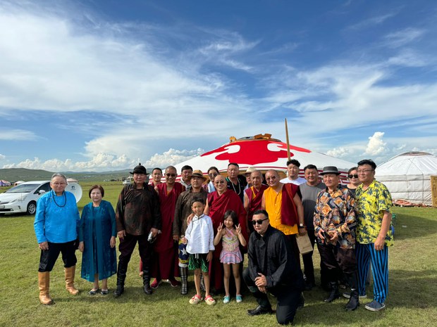 གནས་ཆུང་ཆོས་རྒྱལ་ཆེན་པོ་དང་སོག་ཡུལ་གྱི་གཞུང་མང་དབར་གྱི་དམིགས་བསལ་འབྲེལ་བ།