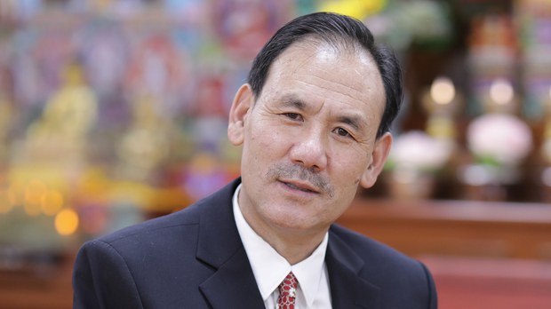 ཐེ་ཝན་ཁུལ་དུ་བོད་བརྒྱུད་ནང་བསྟན་ཆོས་ཕྱོགས་ཀྱི་བླ་སྤྲུལ་ཁག་རིམ་པར་ཆིབས་སྒྱུར་གྱིས་མཛད་རིམ་སྣ་མང་སྤེལ་ཡོད་པ།
