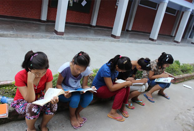 པོན་ཊ་བསམ་བྷོ་ཌ་སློབ་གྲྭའི་དཔེ་དེབ་ཀློག་རྒྱུའི་ལས་འཆར། པོན་ཊ་བསམ་བྷོ་ཌ་སློབ་གྲྭའི་དཔེ་དེབ་ཀློག་རྒྱུའི་ལས་འཆར།
