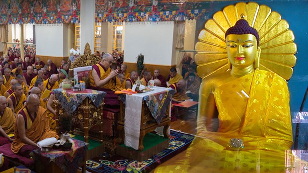 ས་ག་ཟླ་བའི་སྤྱི་རིམ་ཆེན་མོ།