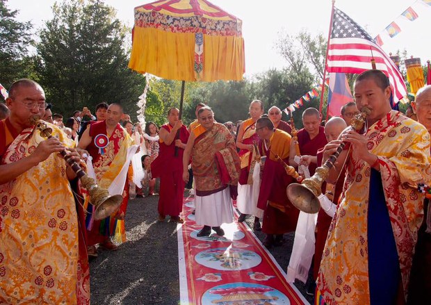 དགུང་གྲངས་༧༣ལ་ཕེབས་པའི་༸གོང་མ་ཁྲི་ཆེན་རིན་པོ་ཆེ།