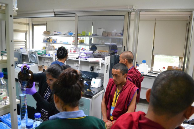 ནང་ཆོས་སློབ་གཉེར་དང་མཉམ་ཚན་རིག་མཉམ་སྦྲེལ་གྱི་སློབ་སྦྱོང་།