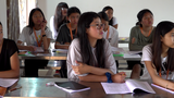 སེར་བྱེས་གྲྭ་ཚང་དུ་རྒྱལ་སྤྱིའི་བོད་ཀྱི་སློབ་མ་རྣམས་ལ་དབྱར་དུས་སློབ་ཁྲིད།