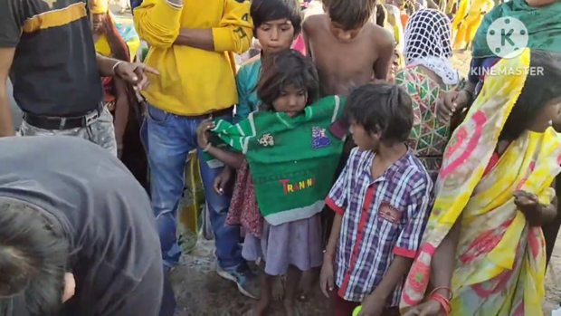 མ་གནས་རྒྱ་སྒོར་ཆིག་འབུམ་ཉིས་ཁྲི་ལྷག་གི་བལ་གོས་རྒྱ་གར་བའི་ཉམས་ཐག་ལ་སྦྱིན་གཏོང་། མ་གནས་རྒྱ་སྒོར་ཆིག་འབུམ་ཉིས་ཁྲི་ལྷག་གི་བལ་གོས་རྒྱ་གར་བའི་ཉམས་ཐག་ལ་སྦྱིན་གཏོང་།