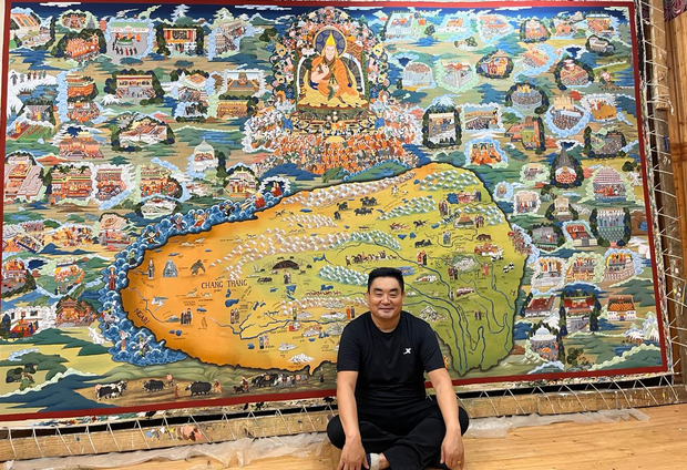 སྐལ་བཟང་བོད་ཀྱི་སྲོལ་རྒྱུན་ཐང་བྲིས་སྒྱུ་རྩལ་དར་སྤེལ་གླིང་དང་བོད་ཀྱི་སྲོལ་རྒྱུན་རི་མོའི་སྒྱུ་རྩལ་སྐོར།
