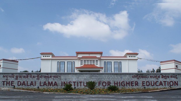 འཕགས་བོད་གཉིས་ཀྱི་སློབ་ཕྲུག་རྣམས་ལ་བོད་དོན་གོ་རྟོགས་སྤེལ་བ།