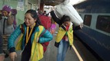 རྡོ་རྗེ་གདན་དུ་སྤྱི་ཚོགས་ཀྱི་དང་བླངས་ཞབས་ཞུ།