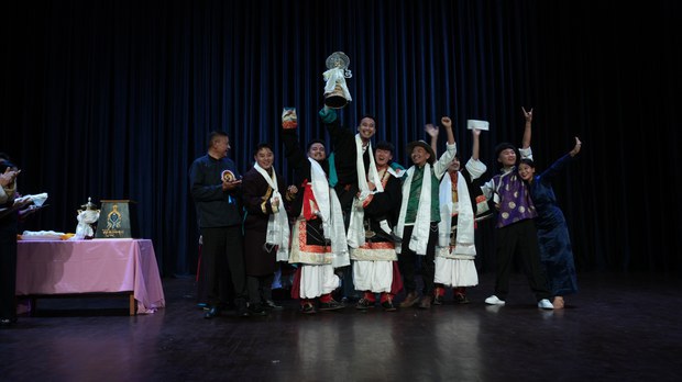 བོད་མིའི་ཚོགས་པ་ཁག་གི་འཐུས་མི་ལས་གྲུབ་པའི་རྩམ་པ་ཚོགས་པ། བོད་མིའི་ཚོགས་པ་ཁག་གི་འཐུས་མི་ལས་གྲུབ་པའི་རྩམ་པ་ཚོགས་པ།