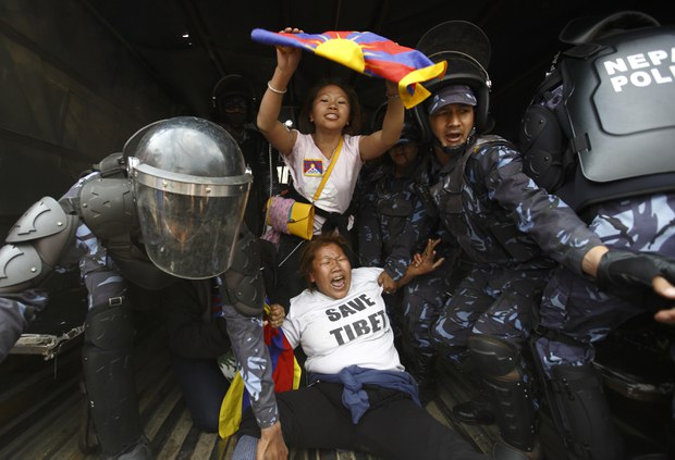 བོད་ཀྱི་བེུད་རྣམས་ནས་བཙན་བྱོལ་དུ་བོད་དོན་ལས་འགུལ་སྤེལ་ཕྱོགས།