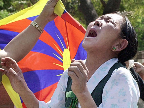 བེུད་རང་དབང་སྒེར་ལངས་ཀྱི་ཉིན་མོ། བེུད་རང་དབང་སྒེར་ལངས་ཀྱི་ཉིན་མོ།