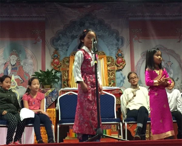 སློབ་ཕྲུག་གི་ངག་རྩལ་འགྲན་བསྡུར། སློབ་ཕྲུག་གི་ངག་རྩལ་འགྲན་བསྡུར།