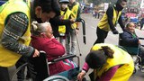 རྡོ་རྗེ་གདན་དུ་སྤྱི་ཚོགས་ཞབས་ཞུ།