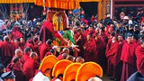 བོད་ཀྱི་སྲོལ་རྒྱུན་དུས་ཆེན་བྱམས་པ་གདན་འདྲེན།