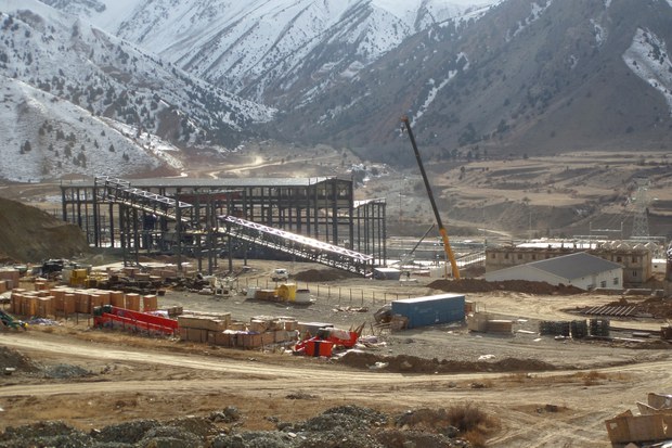 འགྲོ་བ་མིའི་བྱ་སྤྱོད་ལ་བརྟེན་ནས་གོ་ལའི་ཁྱོན་ཡོངས་སུ་ཚད་མཐོ་བའི་ཐོག་ནས་ཁོར་ཡུག་ལ་གནོད་སྐྱོན་དང་ཤུགས་རྐྱེན་ཆེན་པོ་སྤྲོད་བཞིན་ཡོད་པ།