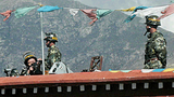 ལྷ་སར་དམ་བསྒྲགས་ཆེ་རུ་བཏང་ཡོད་པ།