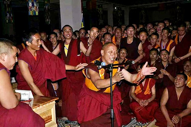 མགོ་ལོག་ལུང་དཀར་དཀོན་དགོན་དུ་འཇང་དགུན་ཆོས་ཐེངས་༡༧པ་ཚོཊ་པ། མགོ་ལོག་ལུང་དཀར་དཀོན་དགོན་དུ་འཇང་དགུན་ཆོས་ཐེངས་༡༧པ་ཚོཊ་པ།