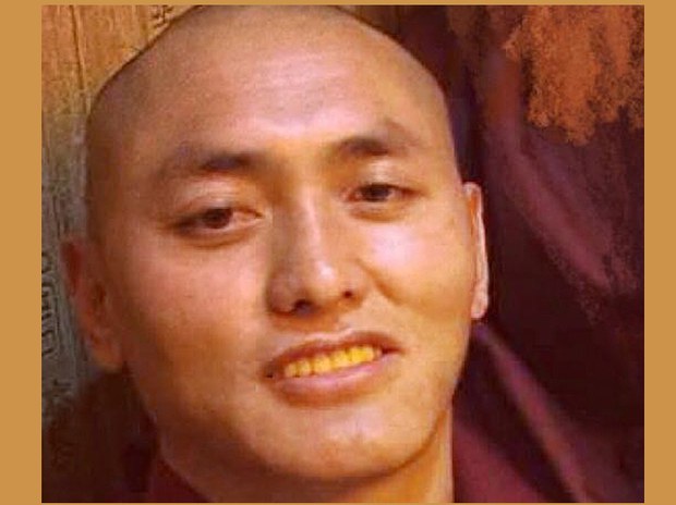 བློ་བཟང་དར་རྒྱས་རྒྱ་ནག་གསང་བའི་མི་སྣས་འཛིན་བཟུང་བྱས་ཡོད་པ། བློ་བཟང་དར་རྒྱས་རྒྱ་ནག་གསང་བའི་མི་སྣས་འཛིན་བཟུང་བྱས་ཡོད་པ།