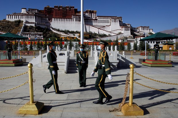 བོད་ནང་དུ་རྒྱ་ནག་གཞུང་གིས་བོད་ཀྱི་སྣོད་བཅུད་གཉིས་ཀ་རྩ་གཏོར་གཏོང་བའི་མྱུར་ཚད་མགྱོགས་སུ་གཏོང་གི་ཡོད་པ།