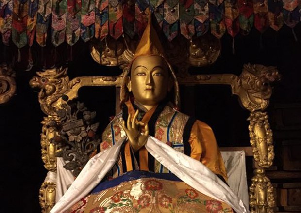 ༧རྒྱལ་མཆོག་སྐུ་ཕྲེང་དྲུག་པའི་མཛད་རྣམ་ངོ་སྤྲོད། ༧རྒྱལ་མཆོག་སྐུ་ཕྲེང་དྲུག་པའི་མཛད་རྣམ་ངོ་སྤྲོད།