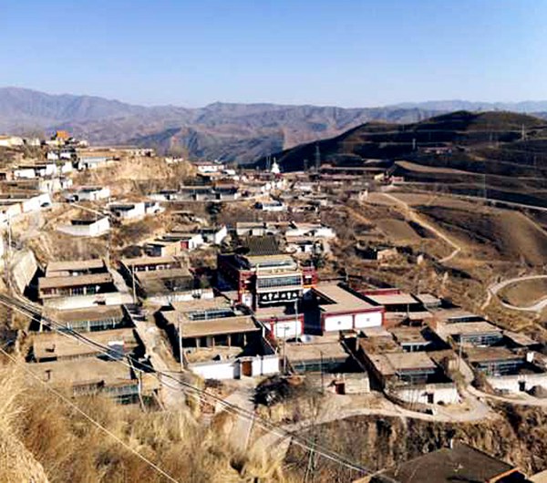 རྒྱ་གཞུང་གིས་བོད་ནང་གི་དགོན་སྡེ་ཁག་གི་འགན་འཛིན་བསྐོ་བཞག།