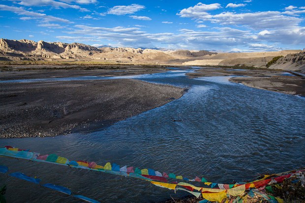 རྒྱ་ནག་གཞུང་གིས་བོད་ཀྱི་གཙང་ཆུའི་ཐོག་ཆུ་རགས་རྒྱག་པ། རྒྱ་ནག་གཞུང་གིས་བོད་ཀྱི་གཙང་ཆུའི་ཐོག་ཆུ་རགས་རྒྱག་པ།