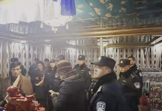 བོད་མིའི་འགྲོ་སྡོད་སྤྱོད་གསུམ་ཐོག་དམ་དྲག་གི་ལས་དོན་མང་དག་ཅིག་སྤེལ་བཞིན་པ། བོད་མིའི་འགྲོ་སྡོད་སྤྱོད་གསུམ་ཐོག་དམ་དྲག་གི་ལས་དོན་མང་དག་ཅིག་སྤེལ་བཞིན་པ།