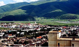 བོད་མིའི་སྡོད་ཁང་ཐོག་རྒྱལ་དར་འཛུགས་དགོས། བོད་མིའི་སྡོད་ཁང་ཐོག་རྒྱལ་དར་འཛུགས་དགོས།