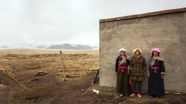 བོད་ནང་ཞིང་འབྲོག་མང་ཚོགས་ཚོར་ལག་རྩལ་ཤེས་བྱའི་སྦྱོང་བརྡར་སྤྲད་དེ་འཚོ་ཇེ་ལེགས་སུ་འགྲོ་བ་བརྗོད་ཀྱིན་ཡོད་པ། བོད་ནང་ཞིང་འབྲོག་མང་ཚོགས་ཚོར་ལག་རྩལ་ཤེས་བྱའི་སྦྱོང་བརྡར་སྤྲད་དེ་འཚོ་ཇེ་ལེགས་སུ་འགྲོ་བ་བརྗོད་ཀྱིན་ཡོད་པ།