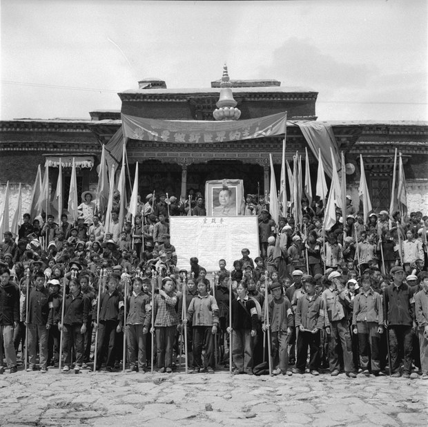 ལྷ་སའི་དམར་སྲུང་དམག་གི་ལས་འགུལ། 
