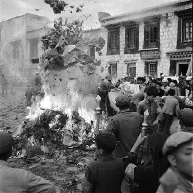 རྒྱ་ནག་གིས་གཏོར་བཤིག་དང་བོད་མིས་ཉམས་གསོ།