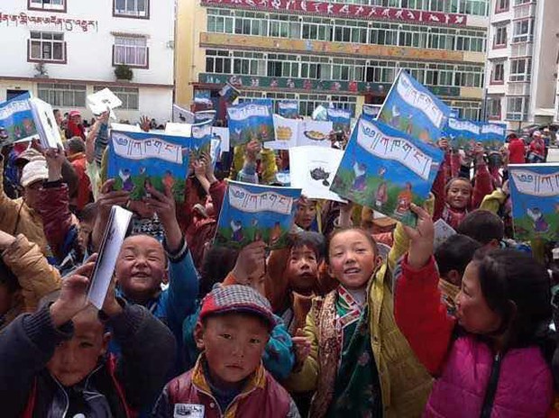 བོད་ཡིག་ནང་བྱིས་པའི་དཔེ་དེབ་དཀོན་པོ་ཡིན་པའི་དཀའ་ངལ།